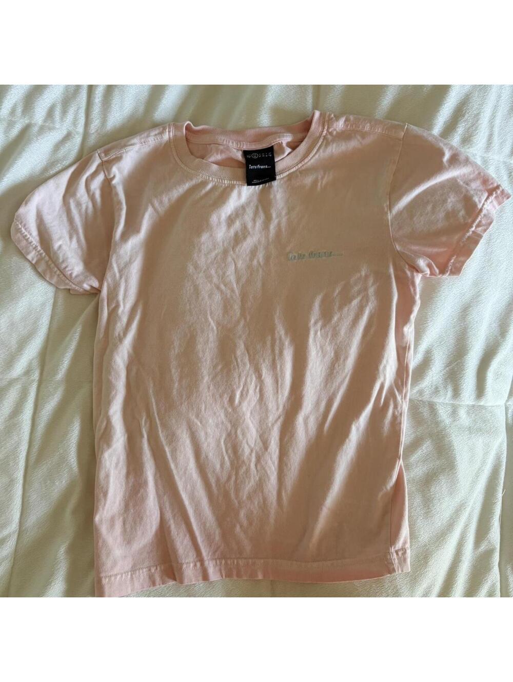 Urban Outfitters Women's Pink Tshirt - Picture 1 of 2